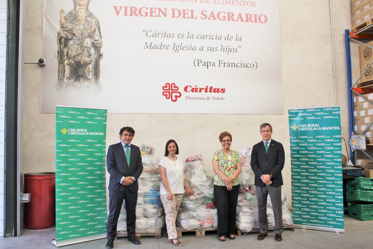 Caja Rural Castilla-La Mancha 1.500 kilos de alimentos a Cáritas Diocesana de Cáritas Diocesana de Toledo